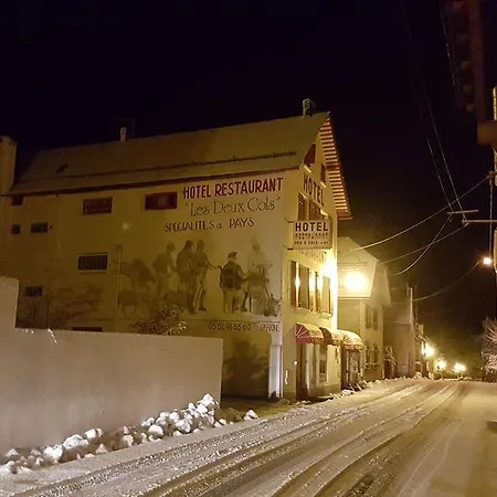 Otel Les Deux Cols