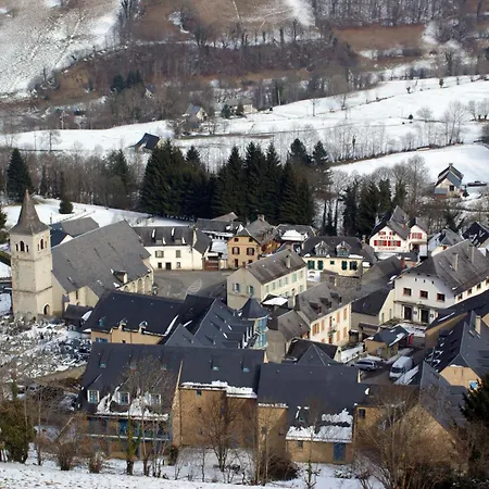 Les Deux Cols 2*