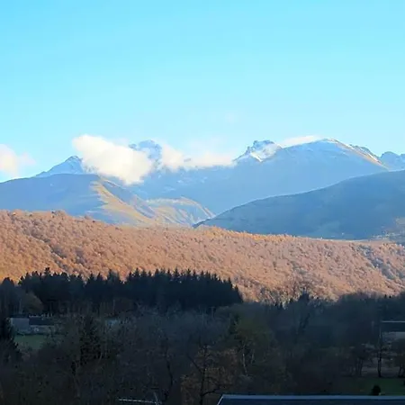 Les Deux Cols 2*